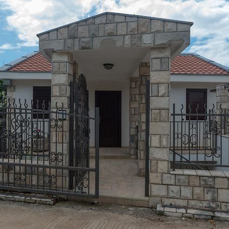 Villa Julia Petrovac Exterior foto